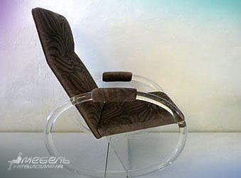 Кресло-качалка из оргстекла